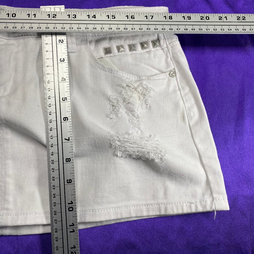 📌Almost Famous Ripped Mini Skirt - Picture 4 of 8
